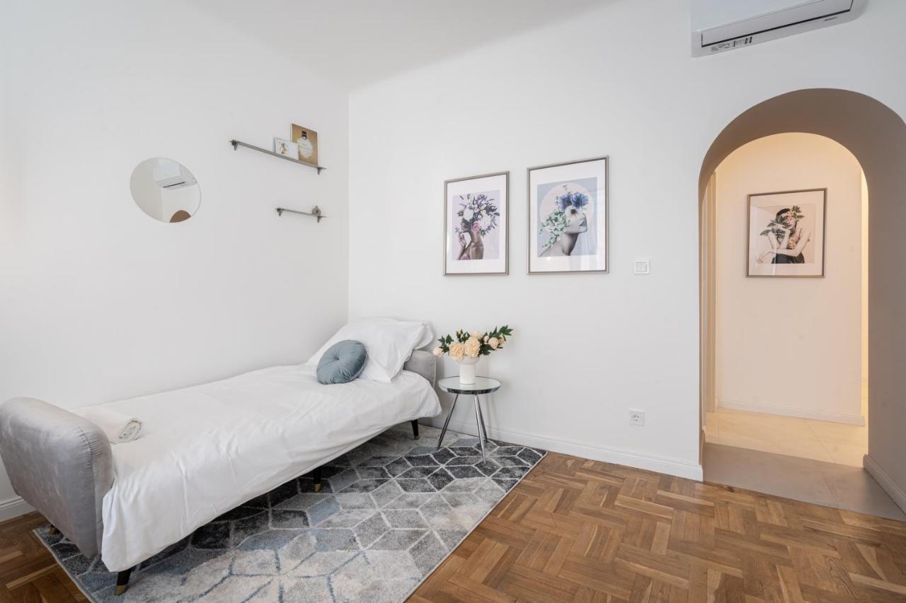 D71 - Central Cozy Suite, Best Location By Bqa Budapest Exterior photo