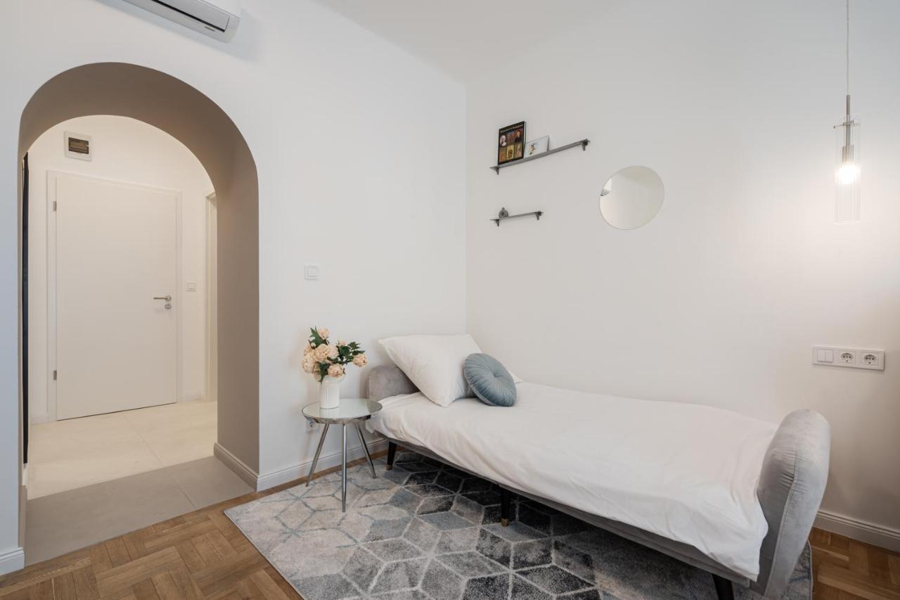 D71 - Central Cozy Suite, Best Location By Bqa Budapest Exterior photo